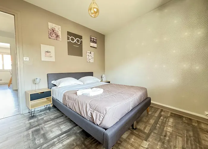 F3 Centre- Lafayette Avec Garage 아파트